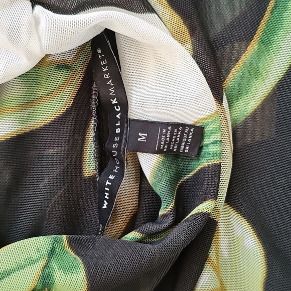 Stunning Sheer Tropical Print White House Black Market top, Never worn! NWOT - Picture 9 of 9